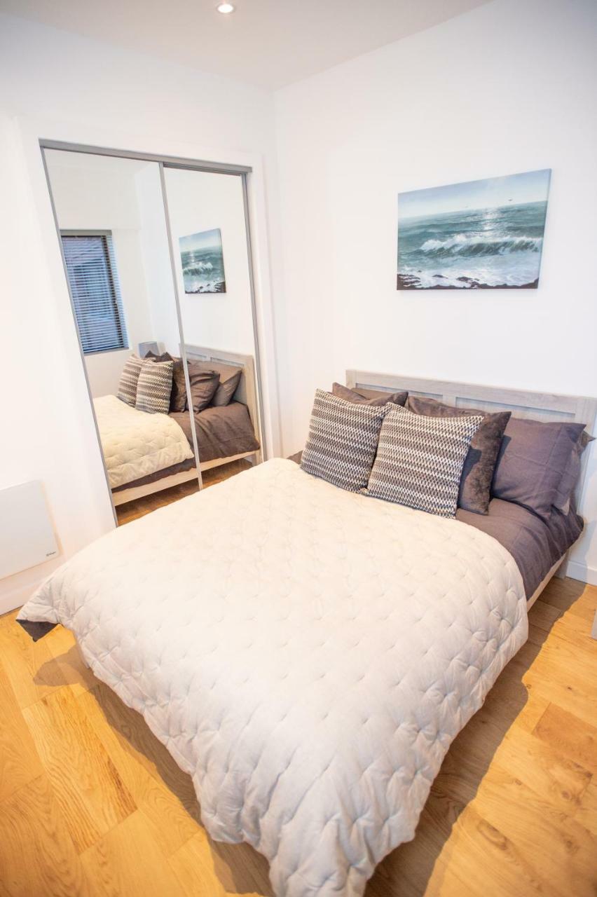 Stylish And Clean 1 Bed Apartment Maidenhead Town Center Bagian luar foto