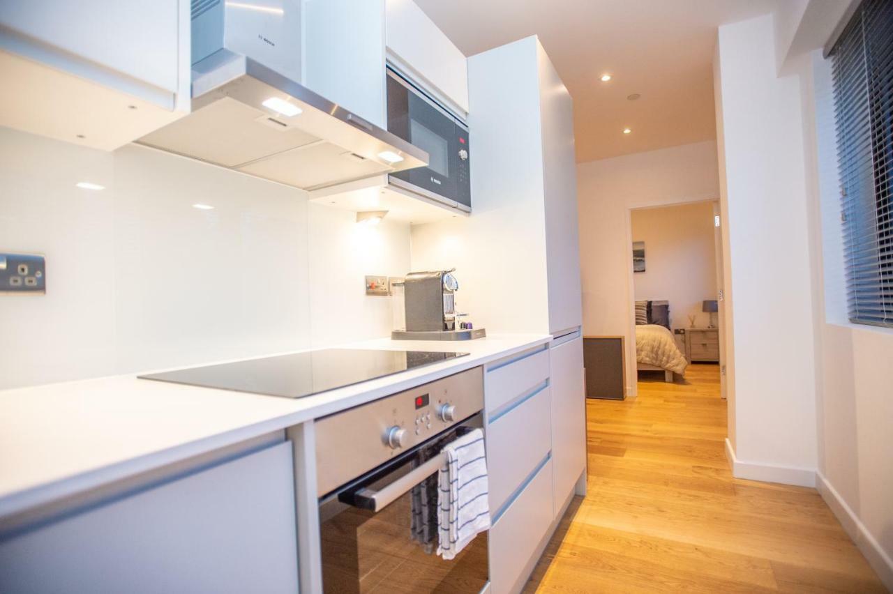 Stylish And Clean 1 Bed Apartment Maidenhead Town Center Bagian luar foto